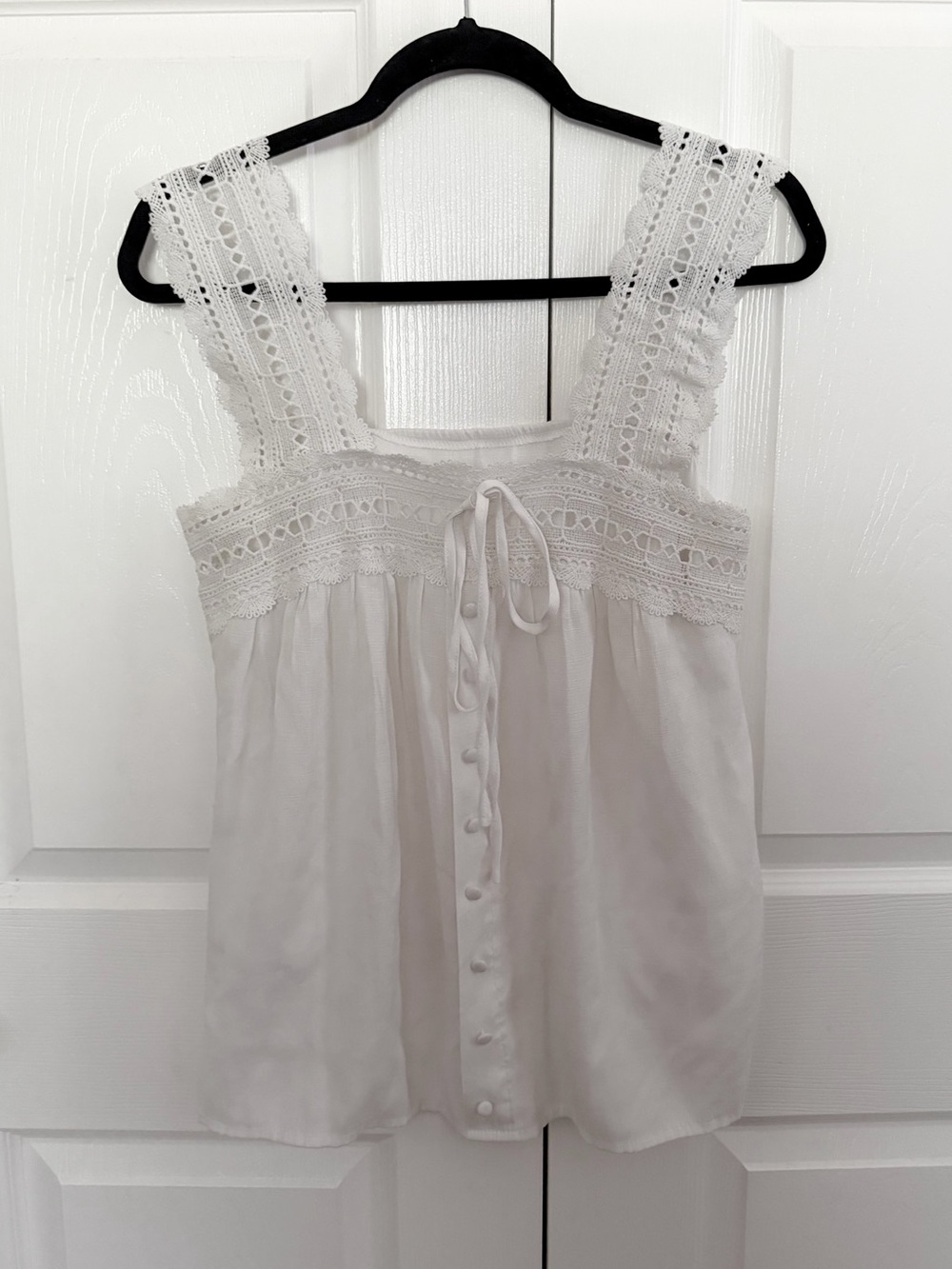 5 for $25! SHEIN White Lace-Trim Sleeveless Tie Front Top